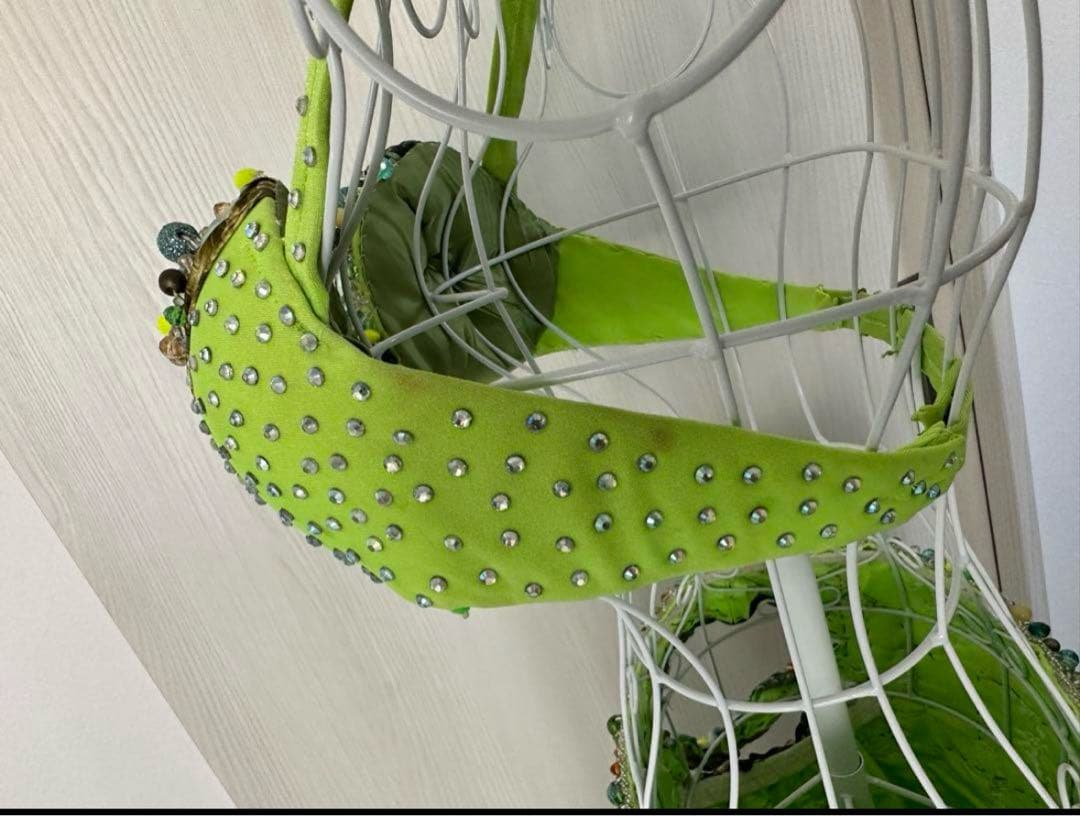 Hanan（ハナン）ベリーダンス 衣装 黄緑 柄あり