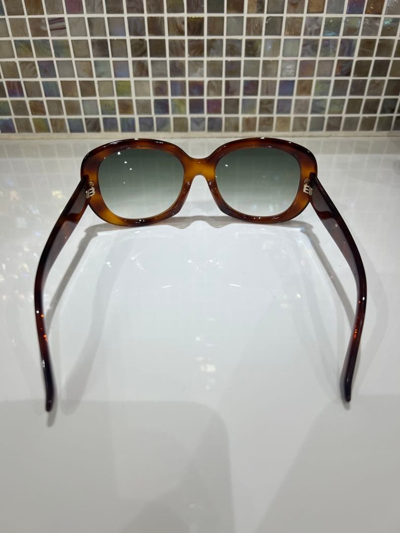 Gucci グッチ　ブラウン サングラス　ケース付き