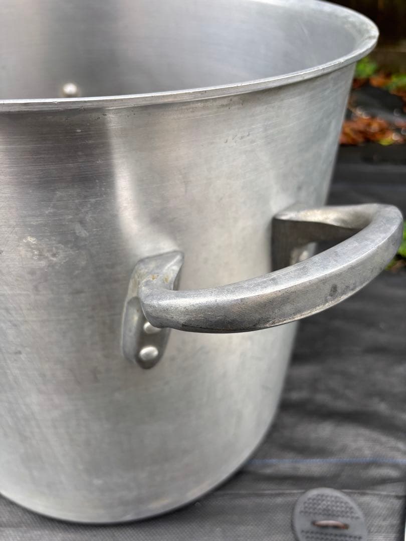 業務用アルミ製寸胴鍋 蓋付き　３９cm