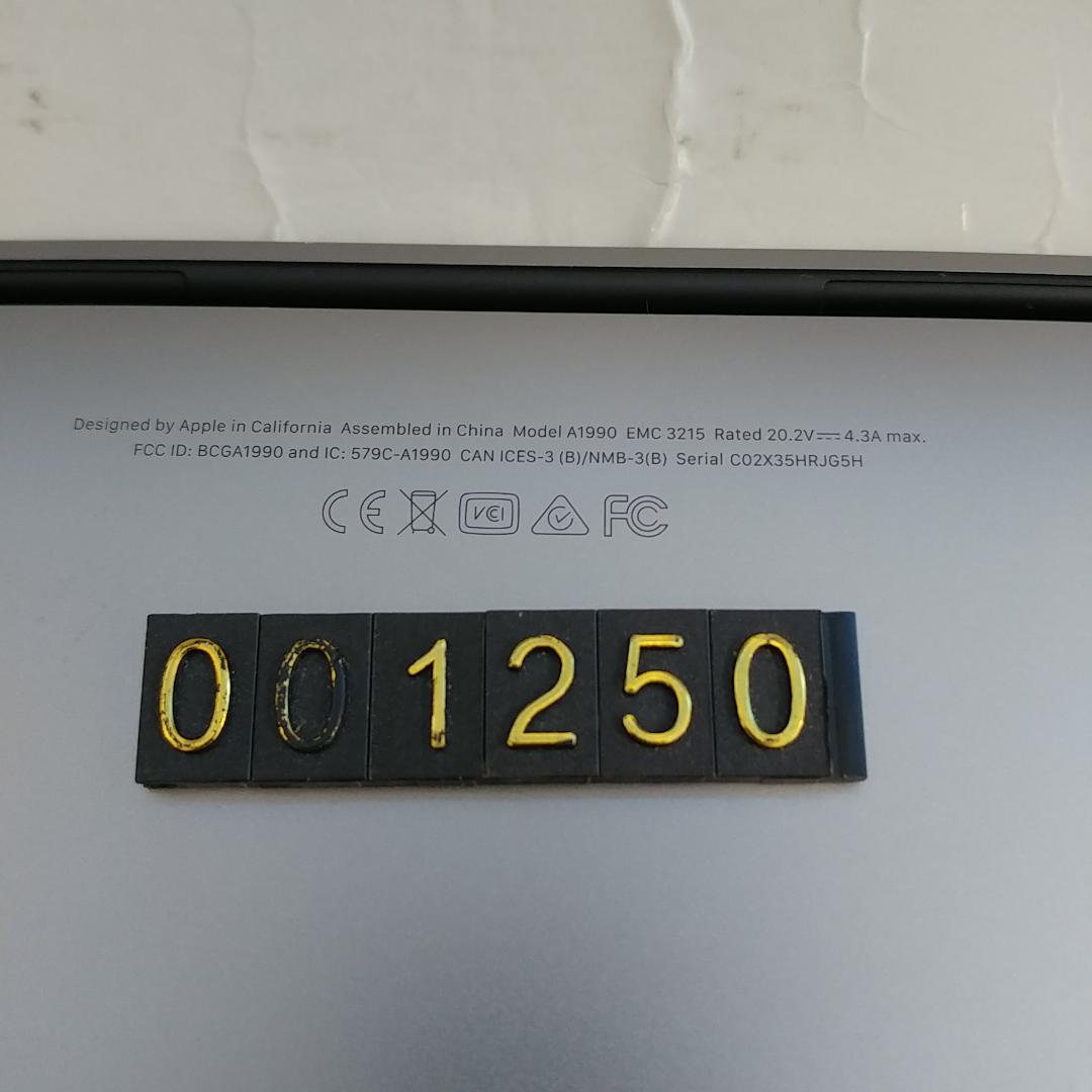 MacBook Pro (15㌅ 2018) i7 16G 250G 管1250