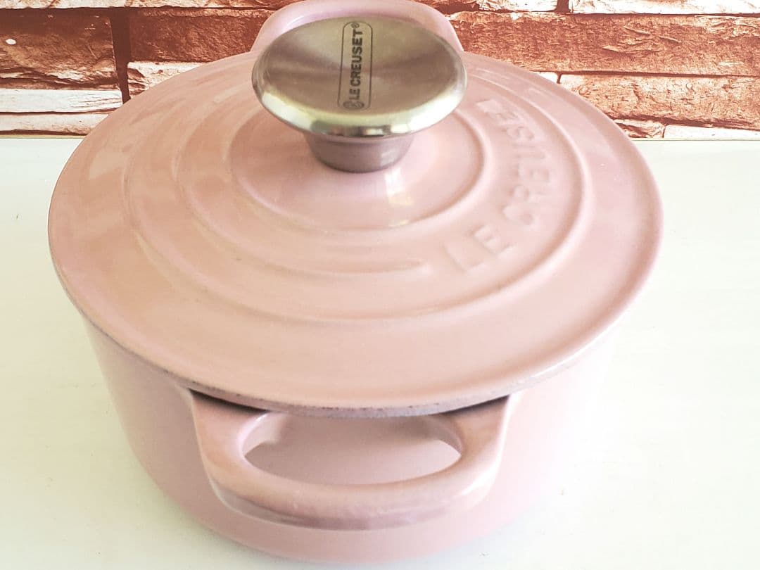 【週末価格】ル・クルーゼ　ココットロンド14㎝　マグネット2個