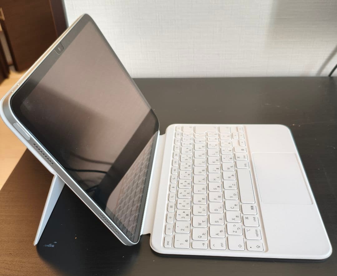 MagicKeyboard FOLIO（iPad　10·11世代対応）