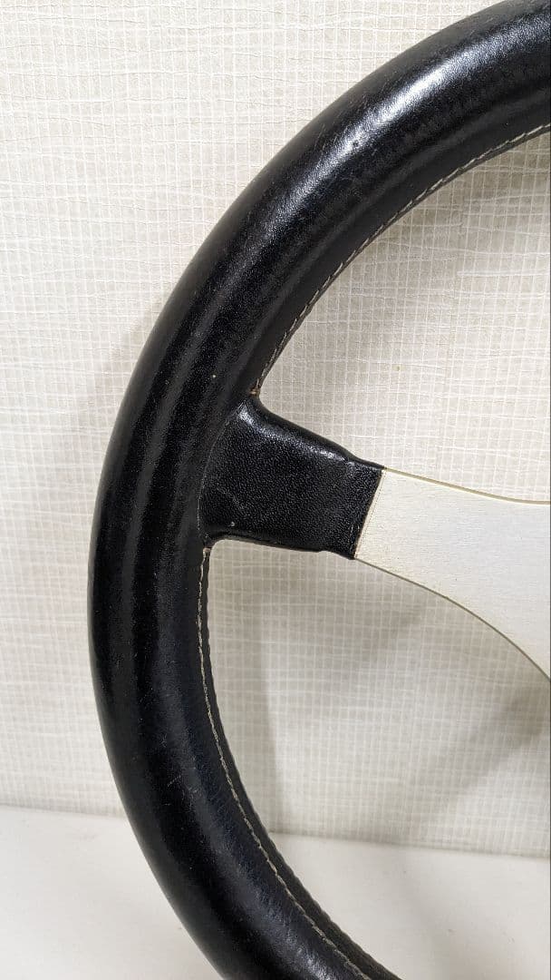 モモ　momo ジャッキースチュワート　ステアリング 旧車　約35π　当時物　太