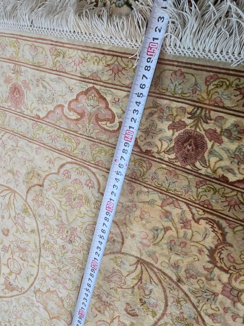 ペルシャ絨毯100%手織りシルク本物保証書クム産綺麗な色150cm×100cm