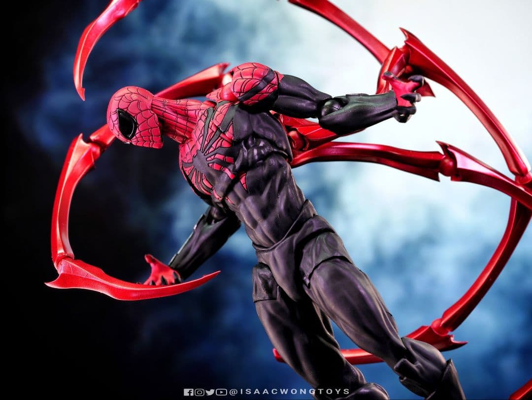 MESS TOYS製のスーペリア・スパイダーマン1/12スケール新しい未開封