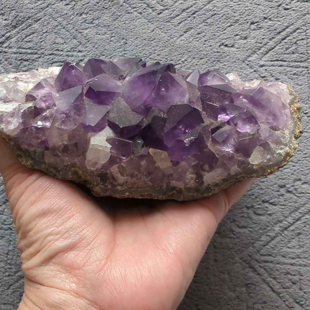 アメジスト 結晶 大きなサイズ