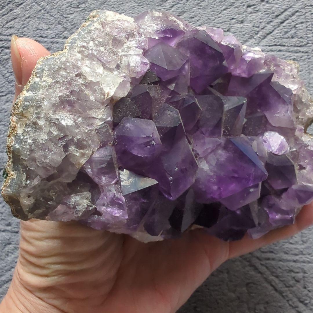 アメジスト 結晶 大きなサイズ