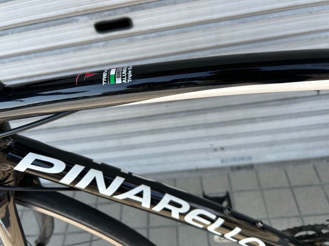 PINARELLO TREVISO 700cc 外装16段変速 フレームアルミ