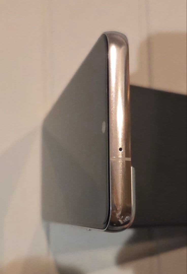 Samsung Galaxy S22 ホワイト