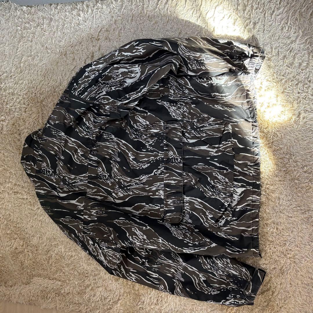 stussy nylon camo jacket ナイロンジャケット　カモ柄