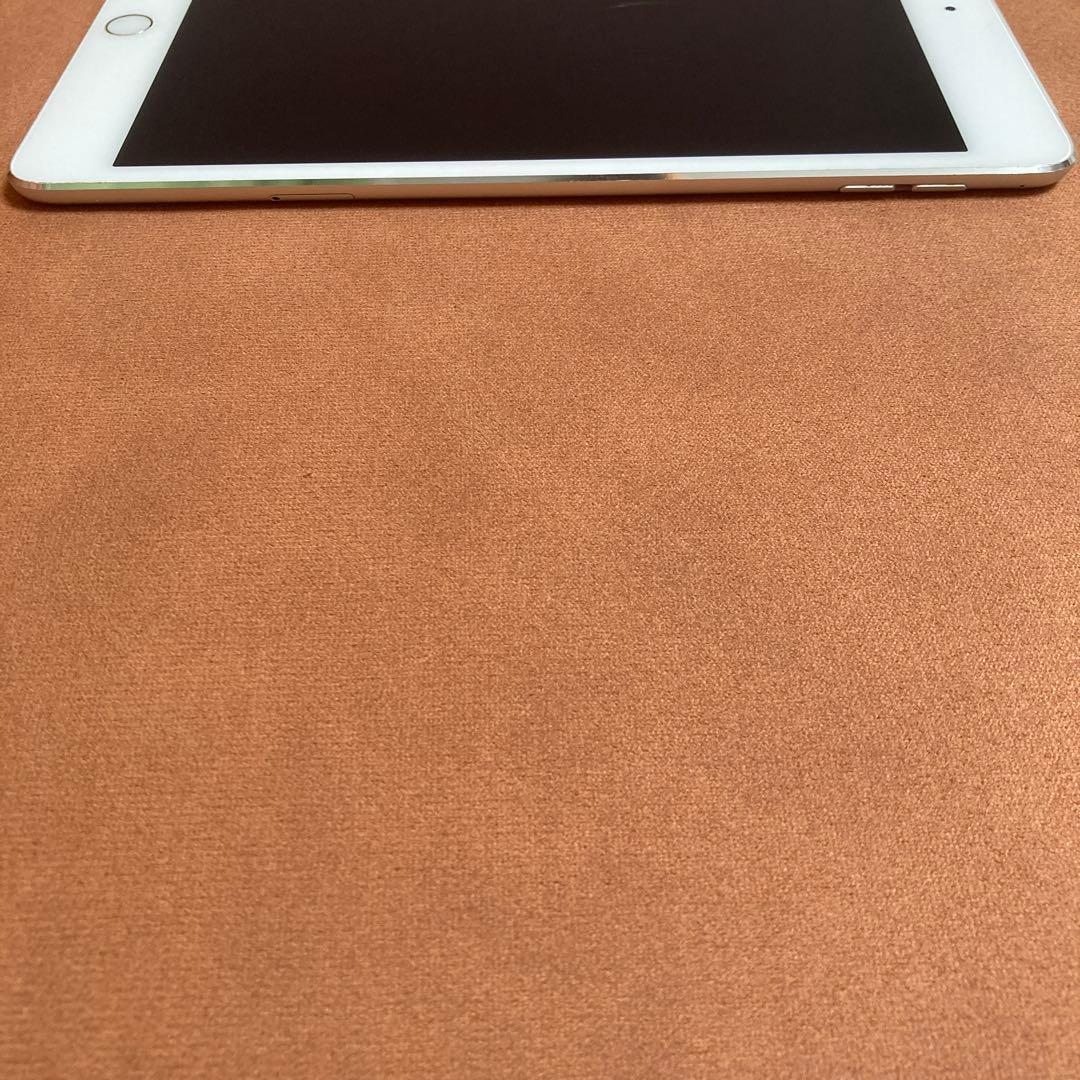 241 【早い者勝ち】iPad mini4 第4世代 128GB SIMフリー☆