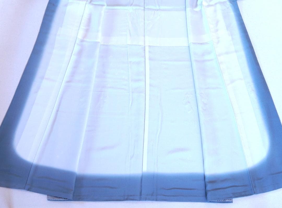 アイスブルーのすっきりとしたお召　市川純一郎　正絹