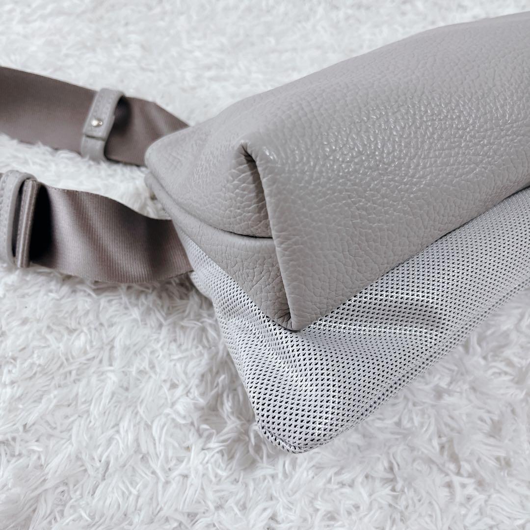 極美品✨chi.wata ボディバッグ　ウエストバッグ　ショルダー　グレー