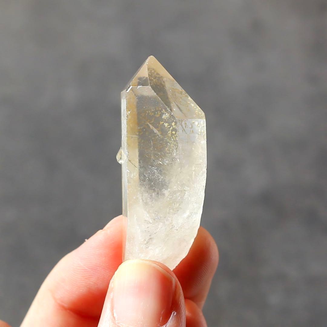 ゴールデンヒーラー クォーツ 原石 水晶 鉱物 希少石 天然石