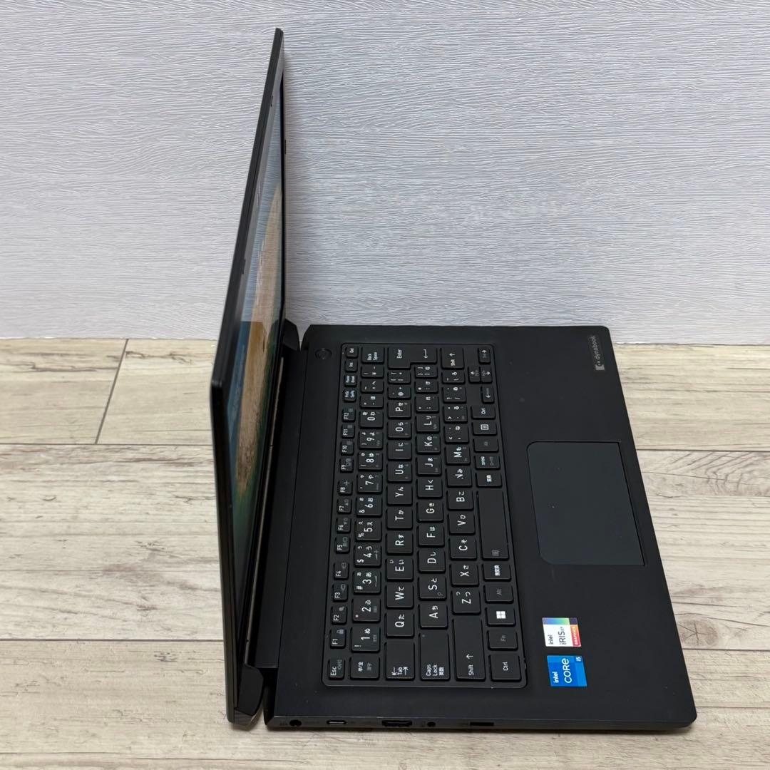 dynabook S73HU/第11世代i5/16GB/SSD256GB/FHD