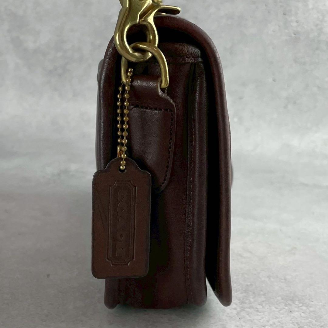 コーチ　オールドコーチ　ショルダーバッグ　肩掛け　斜め掛け　ブラウン　9755