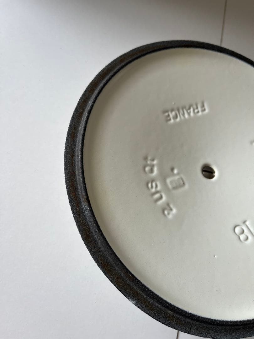 ルクルーゼ　ココットロンド　18cm ホワイト