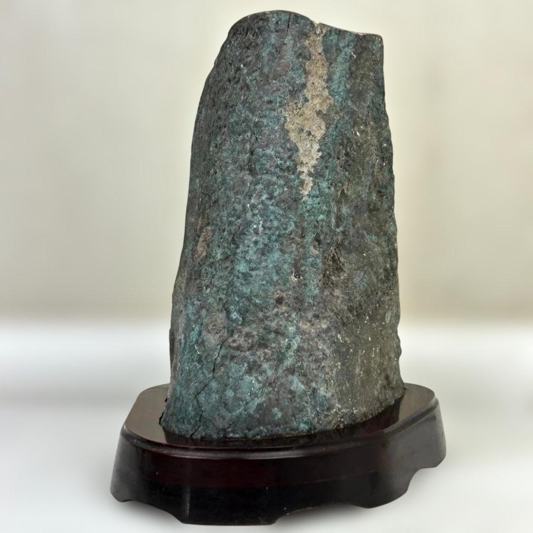 アメジスト　原石　巨大13.7㎏　パワーストーン　ドーム？　ジオード？　台座付き