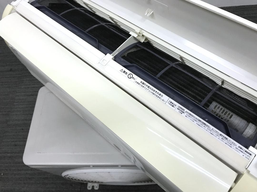 東京引取限定　シャープ　ルームエアコン　AC-D22AW　2014年　おもに6畳