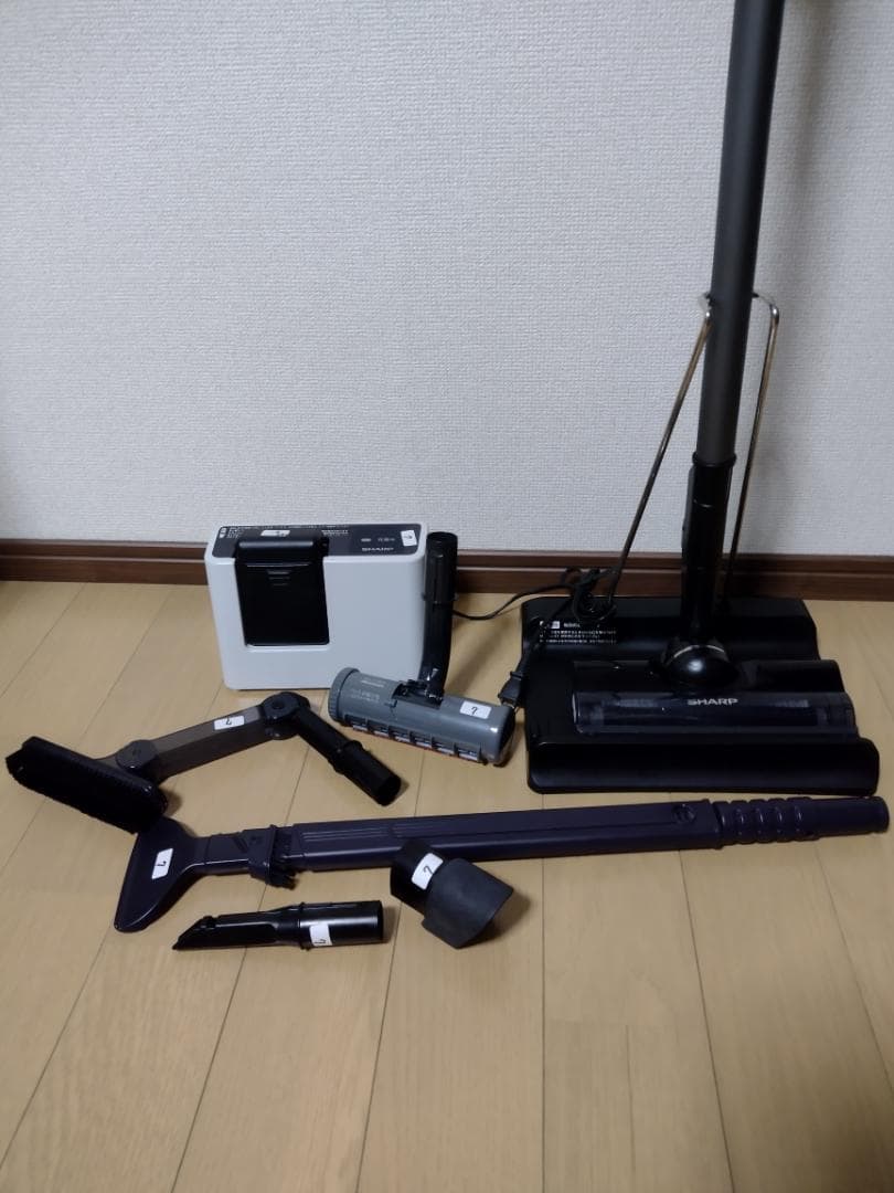 シャープ★掃除機★EC-FR5-B★2022年製★バッテリーの状態良好★7
