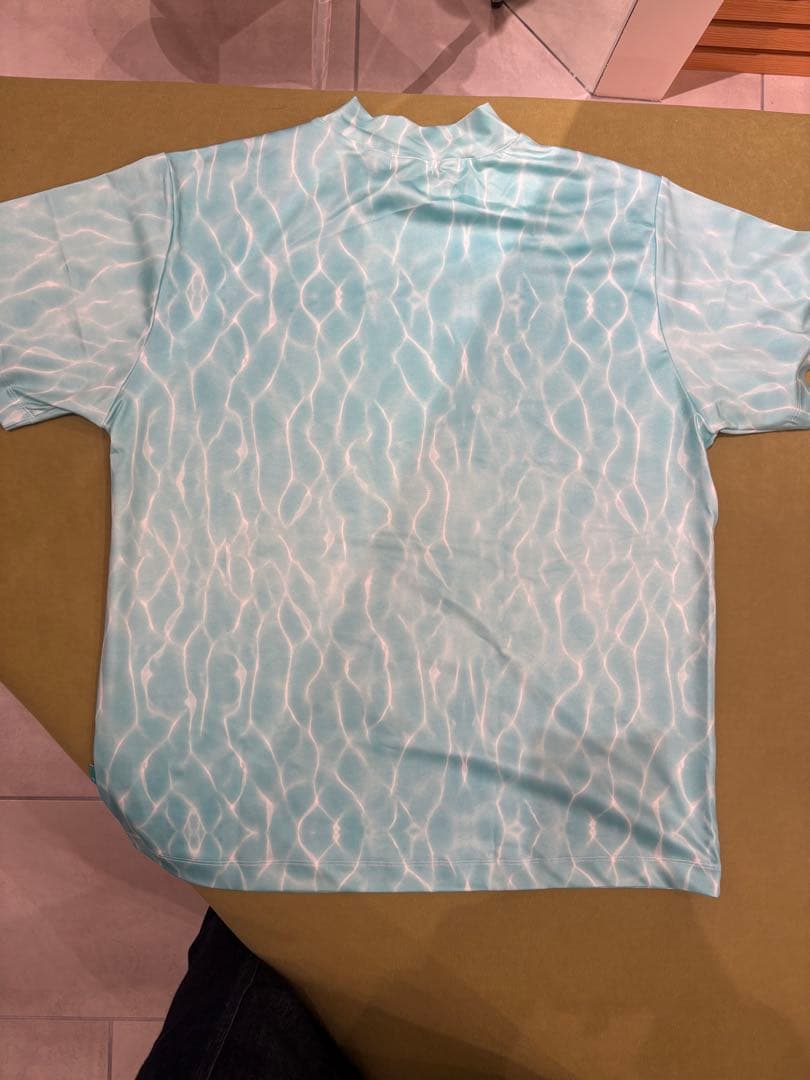 Gorurun XL 水面模様 モックネック