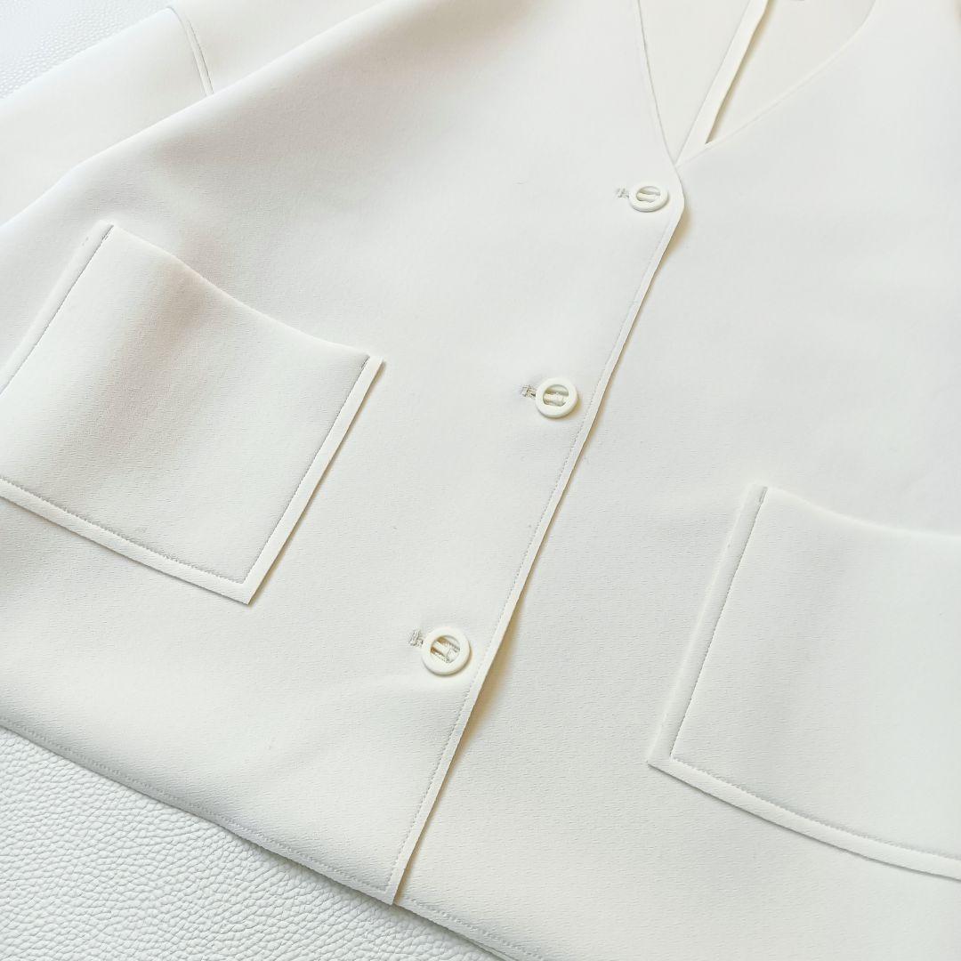 ほぼ未使用✨《ヨンファ》25年発売 クーコーVネックルーズカーディガン 洗濯可