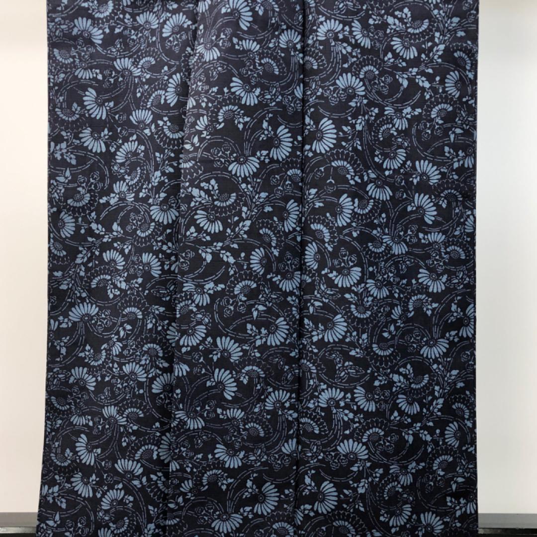 ☆ 単衣 紬 型染 蝶々 花模様 藍色 K-5266