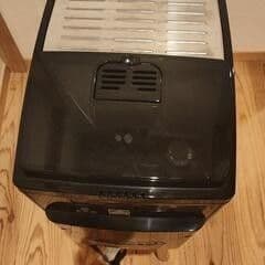 デロンギ　エスプレッソマシン　マグニフィカS