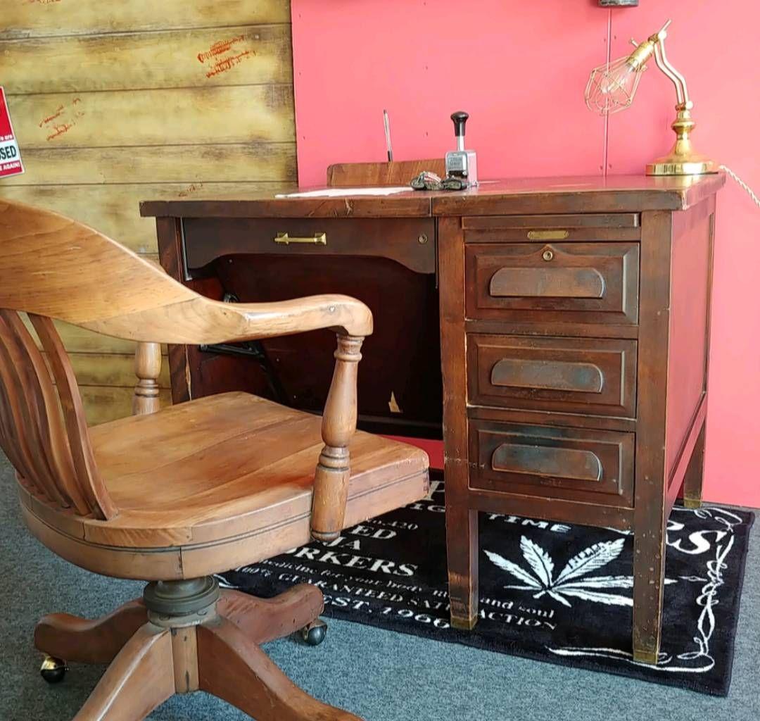 アメリカンヴィンテージ タイプライター付き ウッドデスク 引き出し×3 デスク