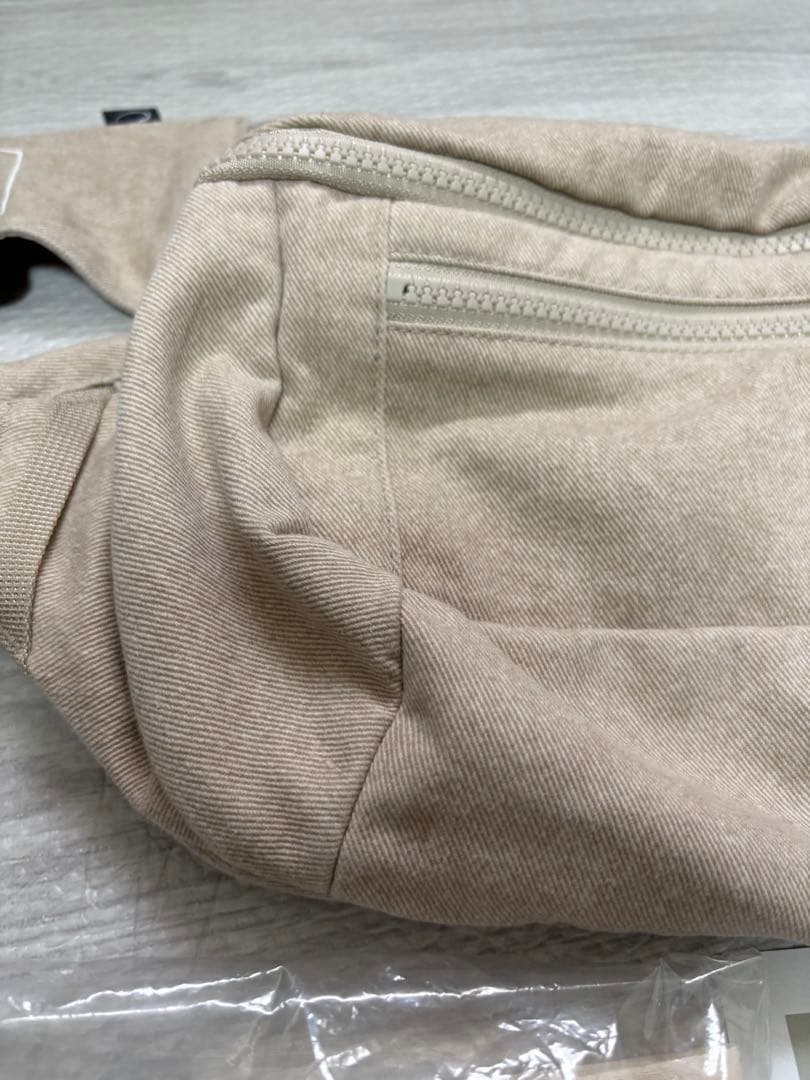 【極美品】グスケット365抱っこ紐Plus ベージュ