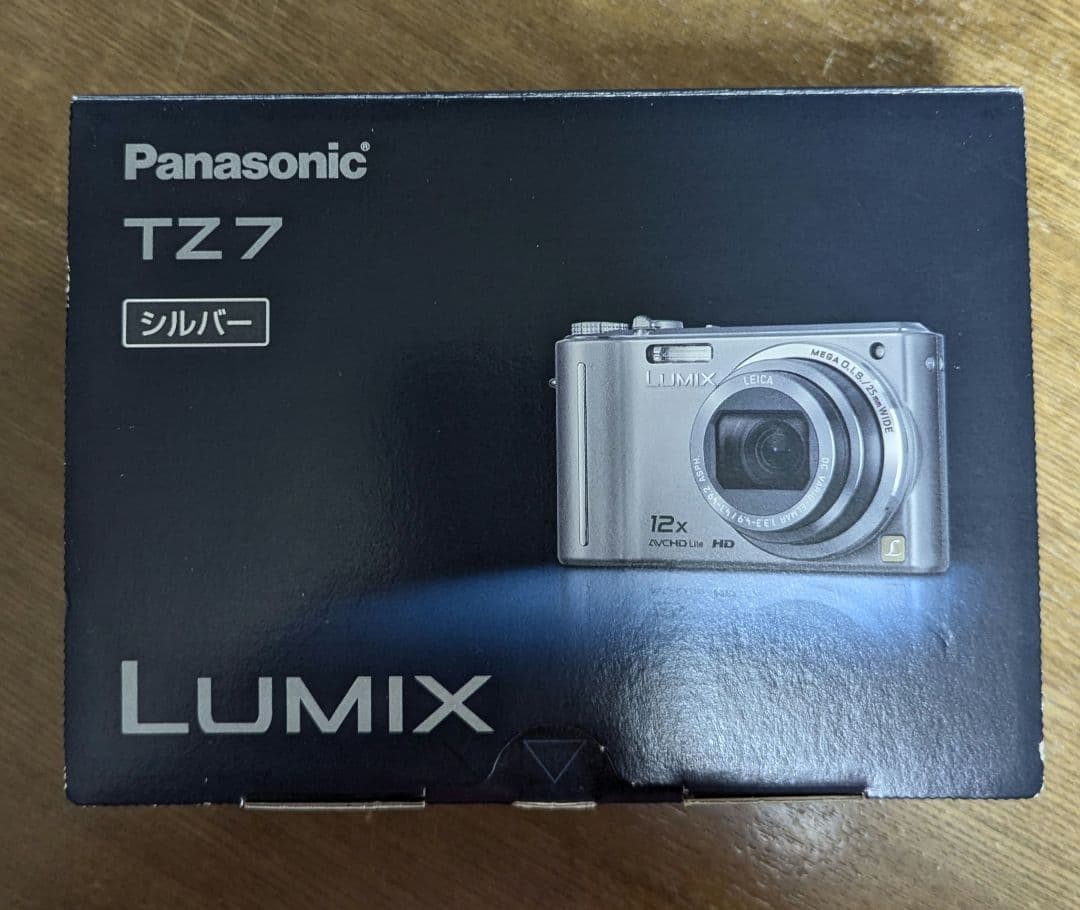 Panasonic　デジタルカメラLUMIX TZ7 付属品付 　動作確認済み