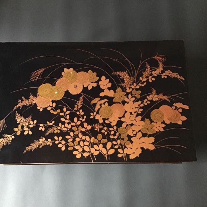 天龍寺青磁香炉　秋草蒔絵香炉台付　　　　　　　Z4