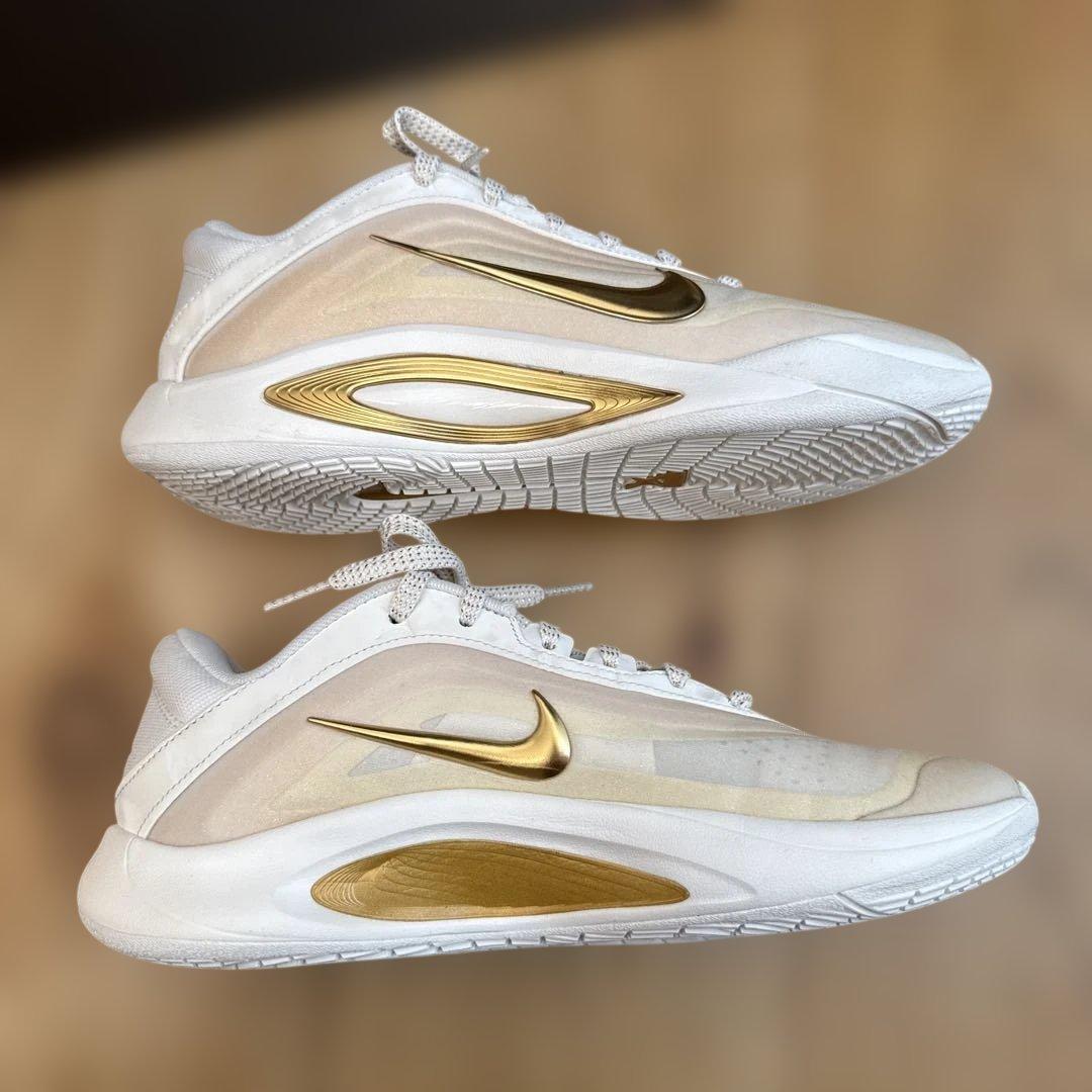 A'One EP エイジャ ウィルソン バスケットボールシューズ　ゴールド