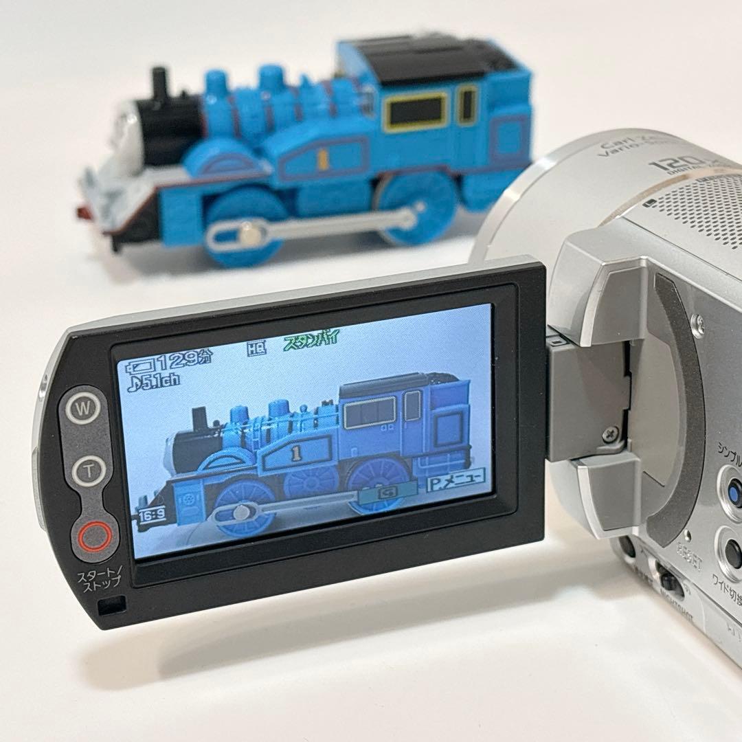 ✨美品✨ ソニー HDD30GB搭載 デジタルビデオカメラ DCR-SR100