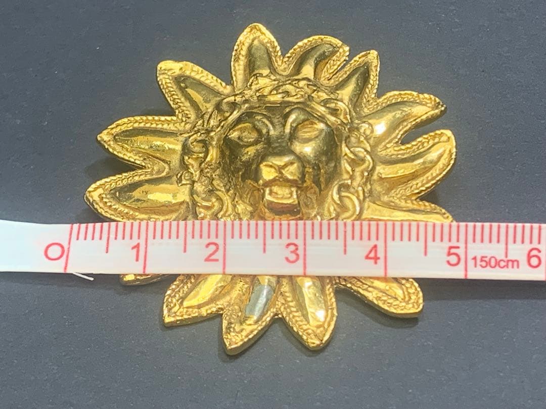 CHANEL 獅子 ライオン モチーフ ブローチ ゴールド GP 刻印