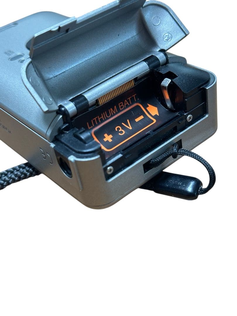 Konica カメラ　BiG mini シルバー