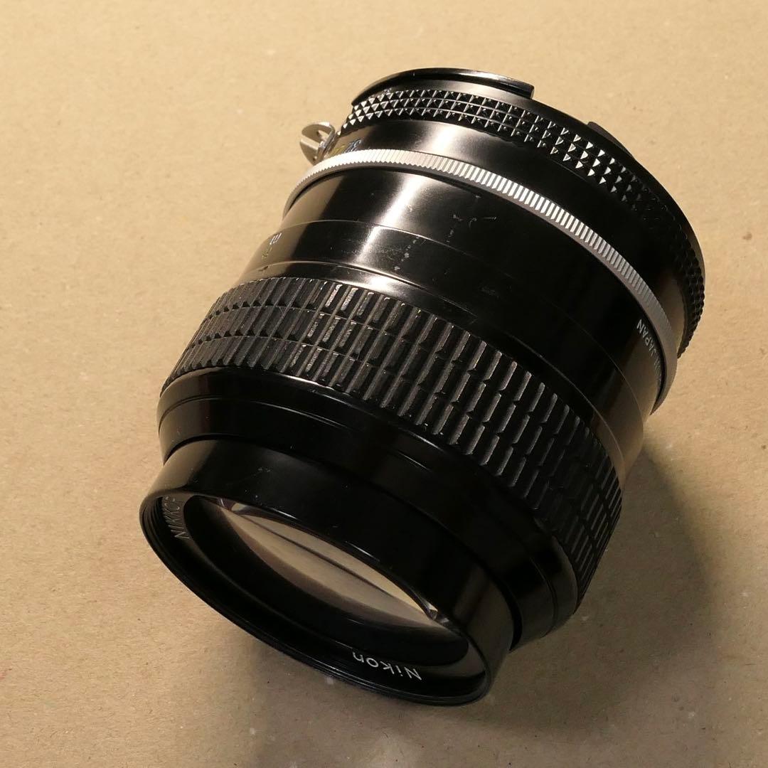 NIKKOR 105mm f/2.5 単焦点レンズ　AIレンズ