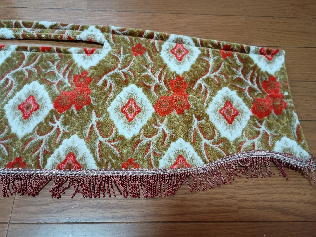 トラックダッシュマット　ハンドルカバー