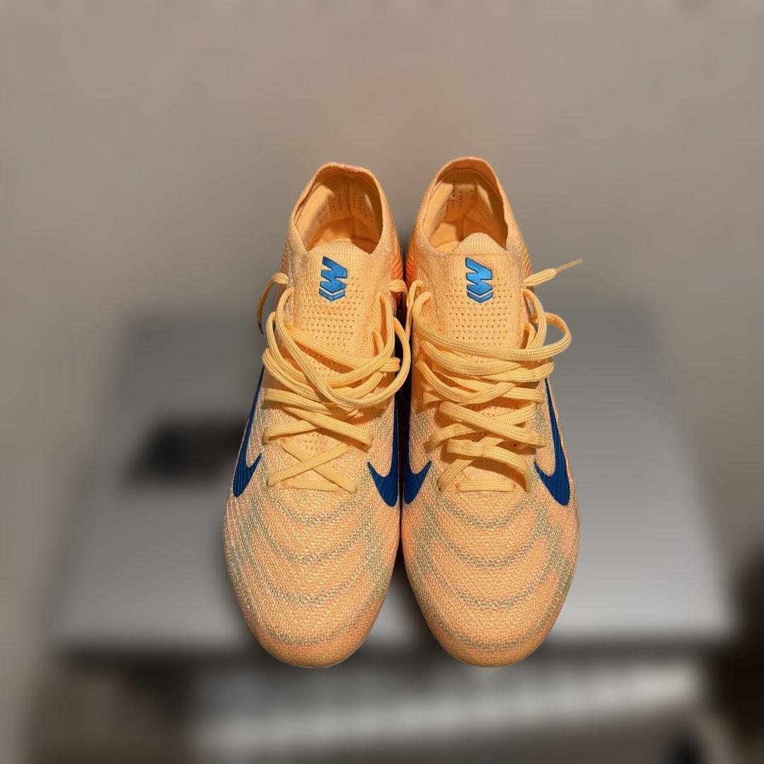 ナイキ　マーキュリアルkm 25.5cm