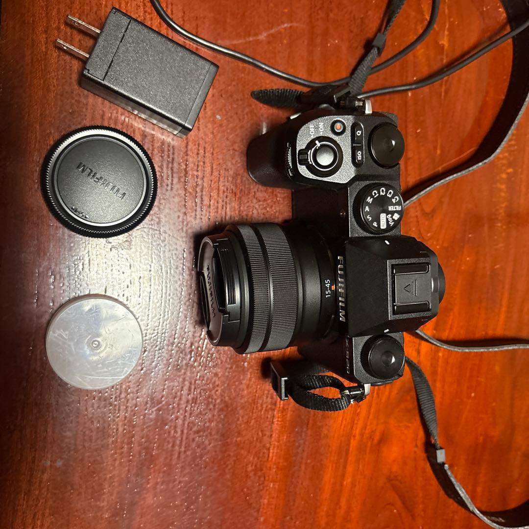Fujifilm X-S20 ミラーレス一眼カメラ
