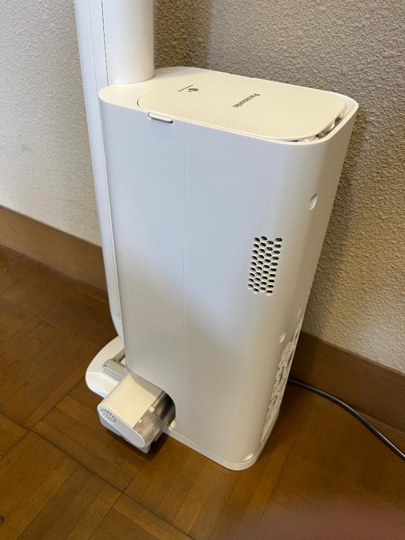 Panasonic MC-NS10K コードレス掃除機 2022年製 箱説完品