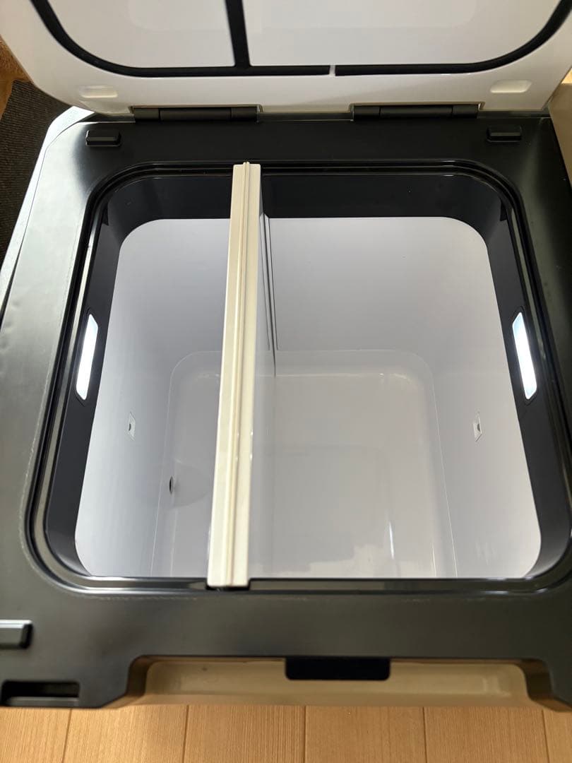 動作保証 HIKOKI ハイコーキ コードレス冷温庫 UL18DD ベージュ