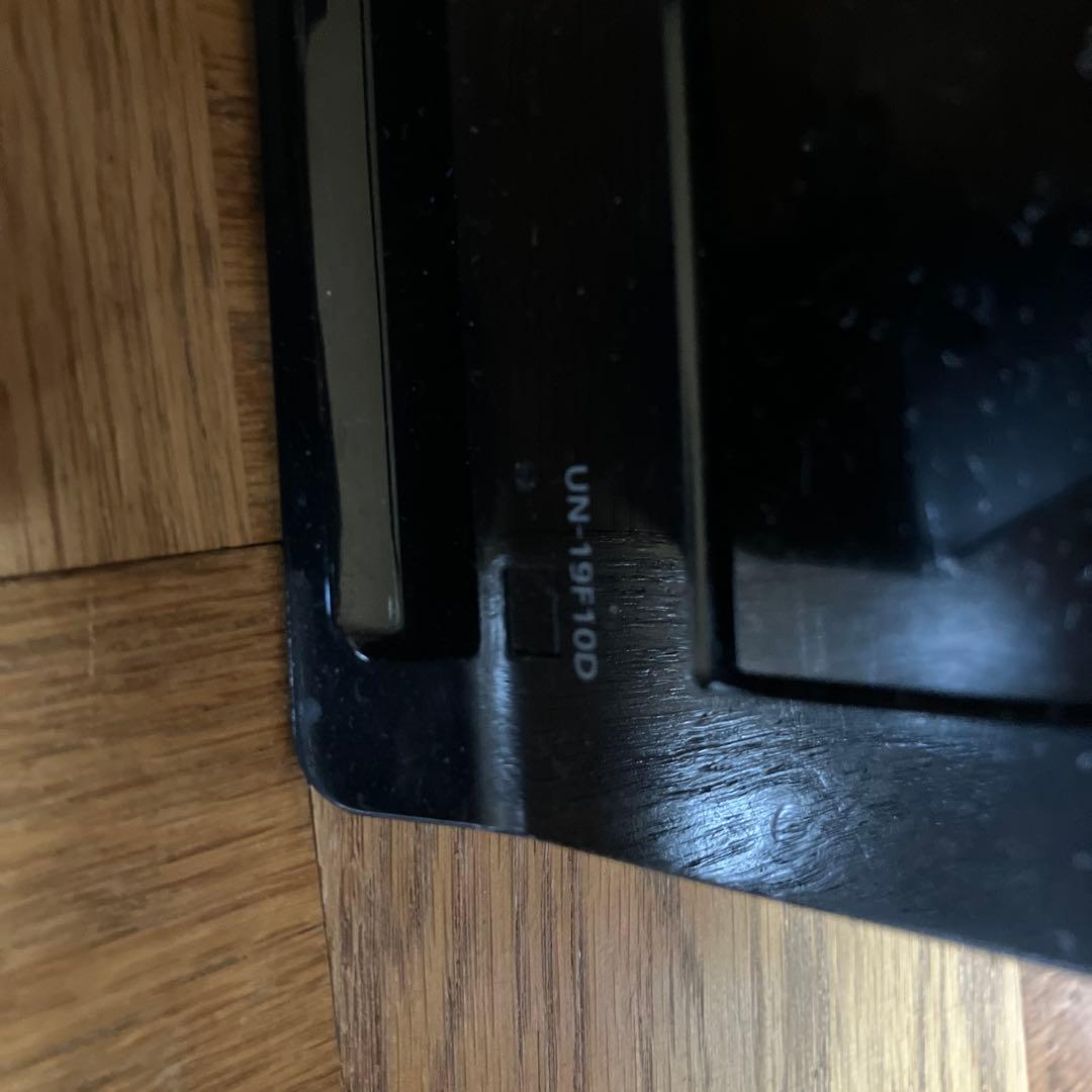 UN-19T10 ポータブルテレビ 本体