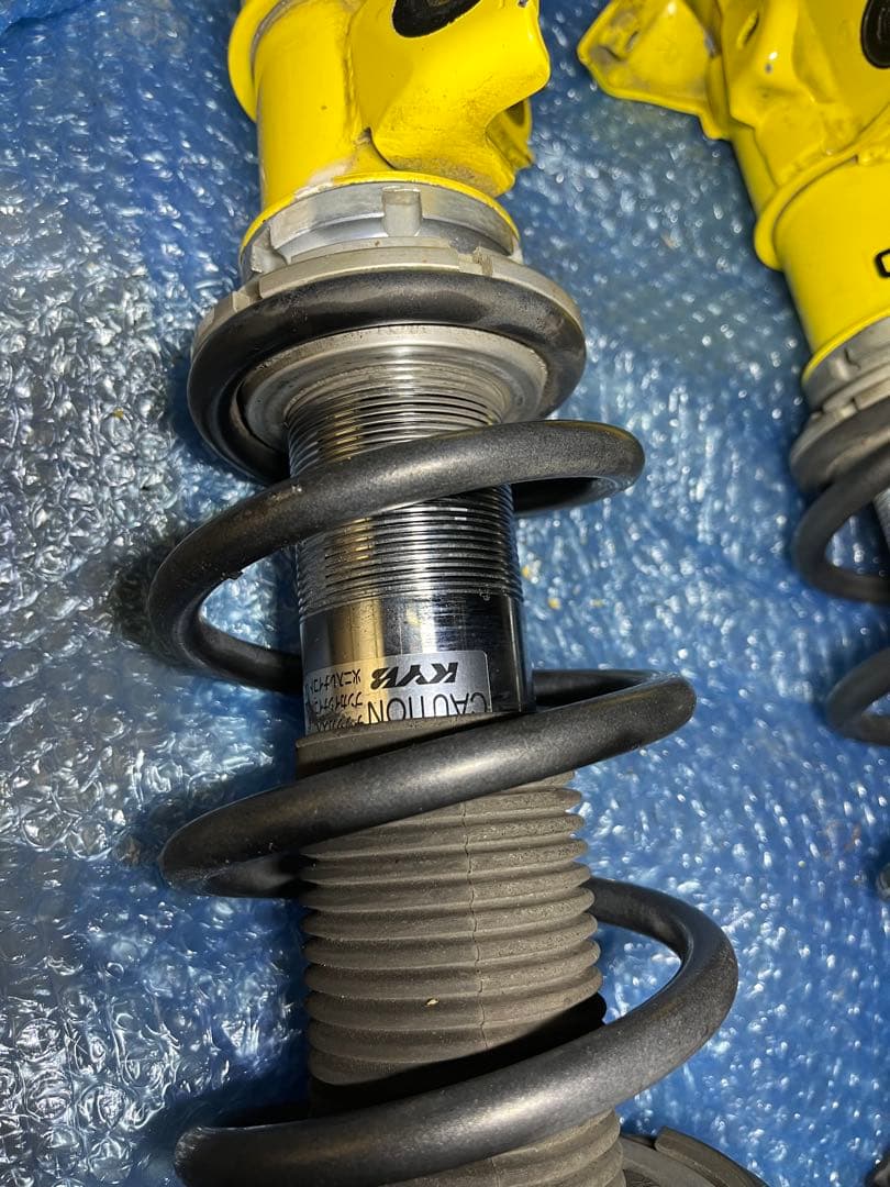 TRD 全長式サスペンション　車高調フルタップ 86 BRZ ZN6 ZC6