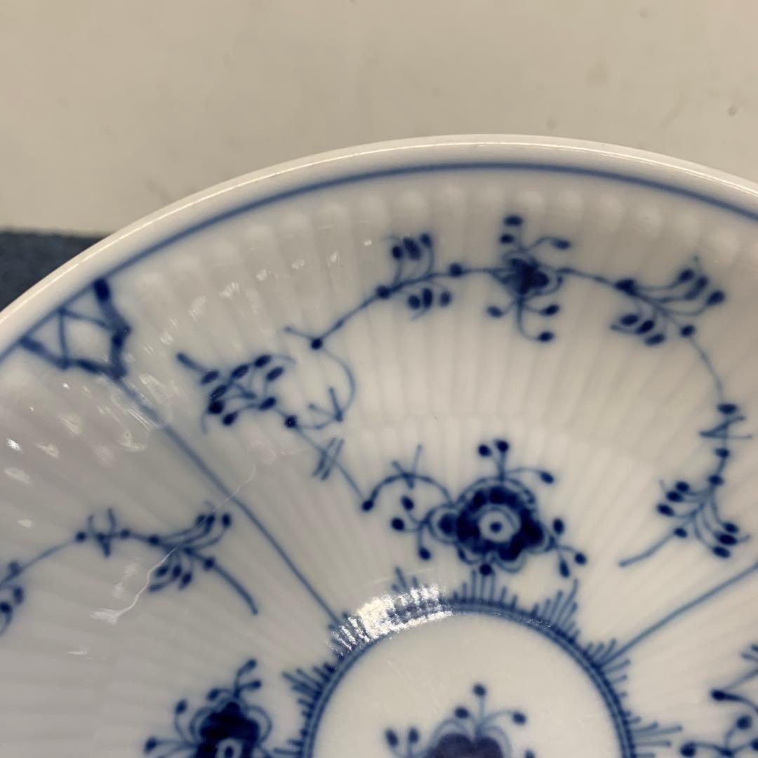 4 ロイヤルコペンハーゲン ブルーフルーテッドプレイン ボウル　15.5センチ