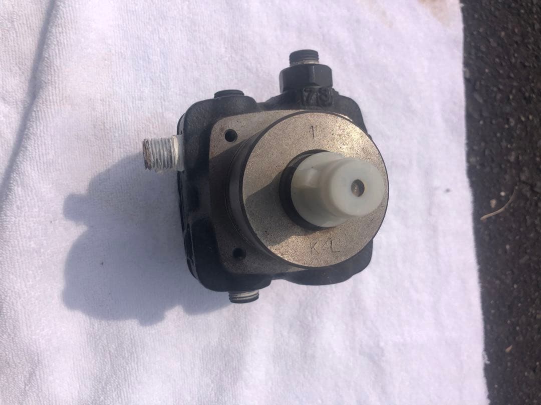 日本オイルポンプ　オイルギヤポンプ2