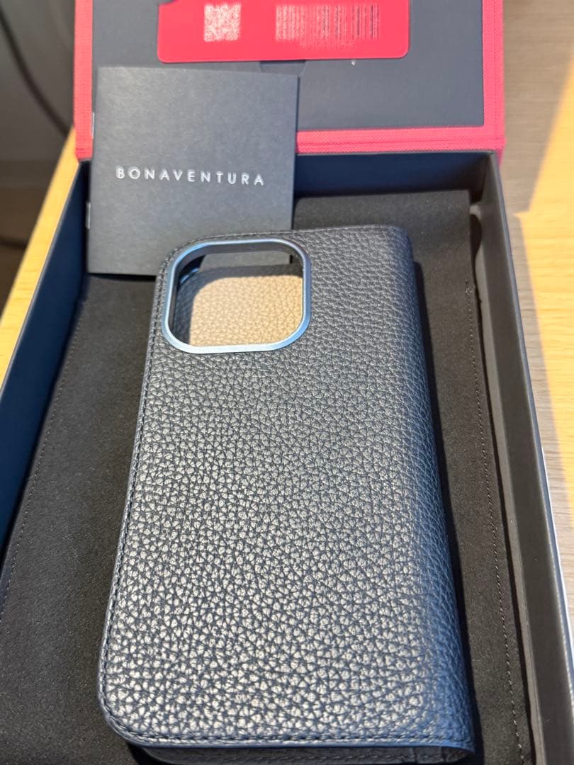 【美品】BONAVENTURA ボナベンチュラ　iPhoneケース　16Pro