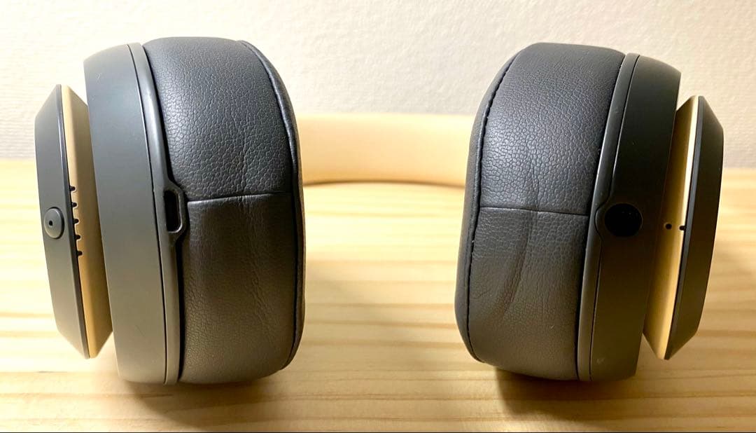 Beats studio3 ワイヤレスヘッドホン ブラック/ゴールド