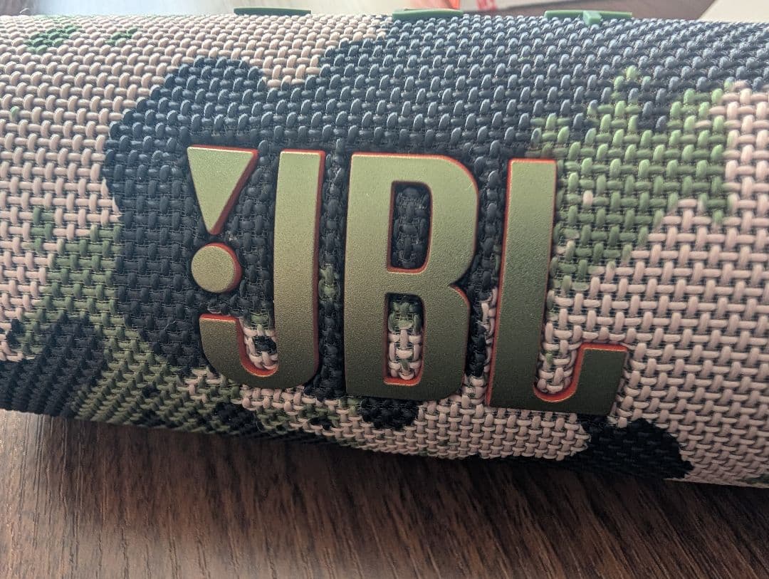 美品 JBL Flip 7 ワイヤレスBluetoothスピーカー スクワッド