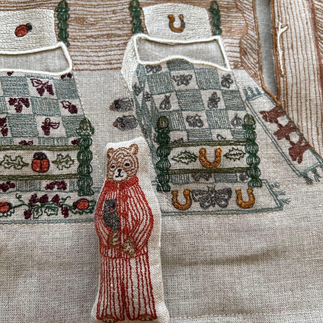 コーラル&タスク Coral&Tusk ３匹のクマのクッションカバー　新作